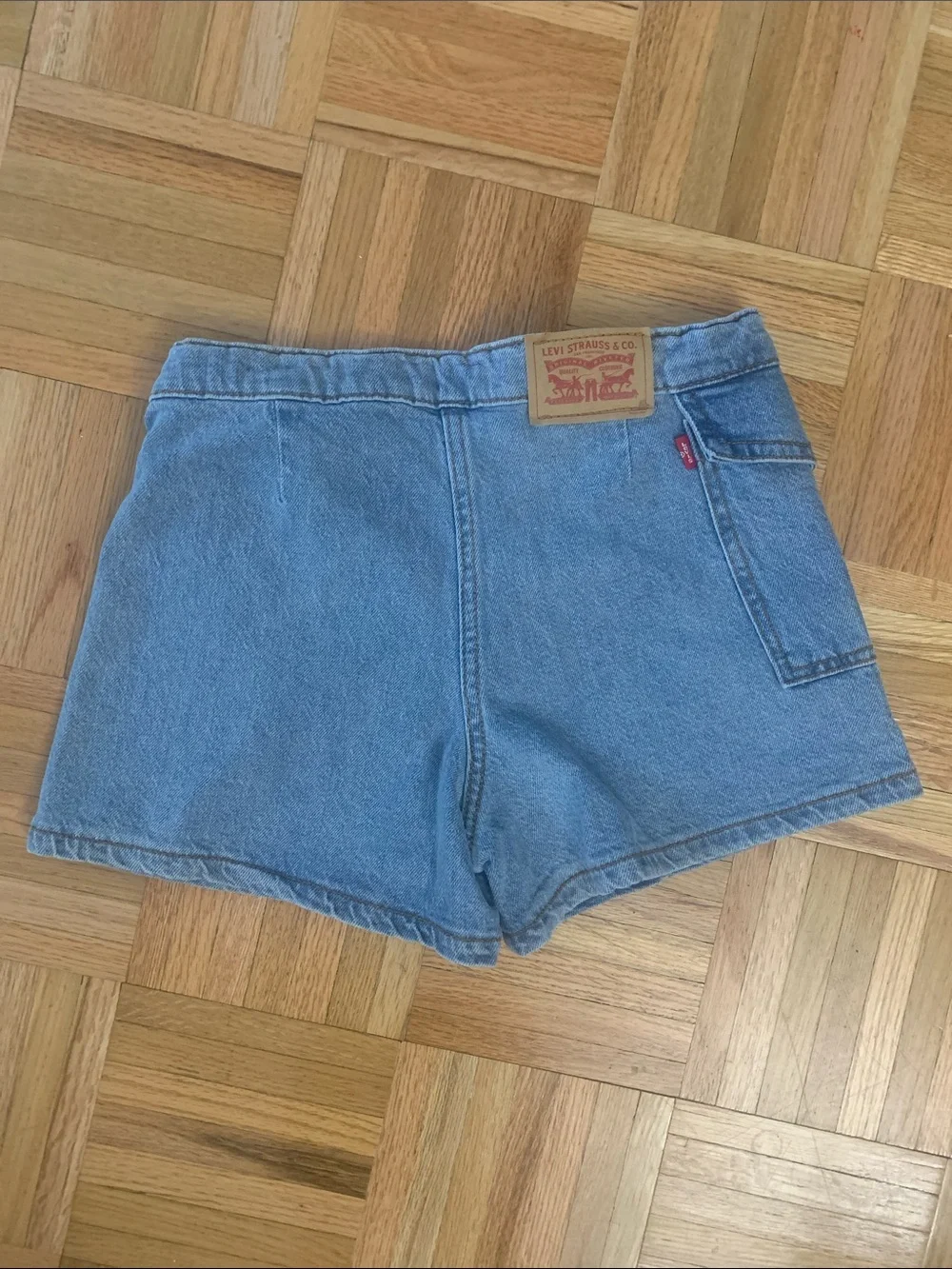 NWOT Levi’s Skort w/ Side Pocket Light Wash Denim - Girls Size 10